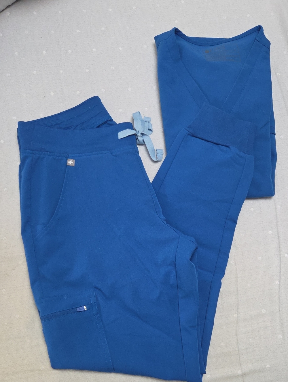 Figs Women's Casma Top, Zamora Pant, Winning Blue, Size Small.